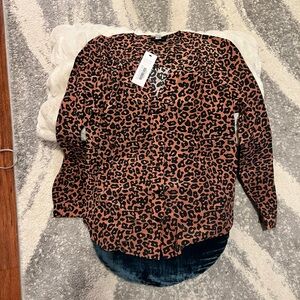 Amour vert silk leopard print blouse - size XS- NWT